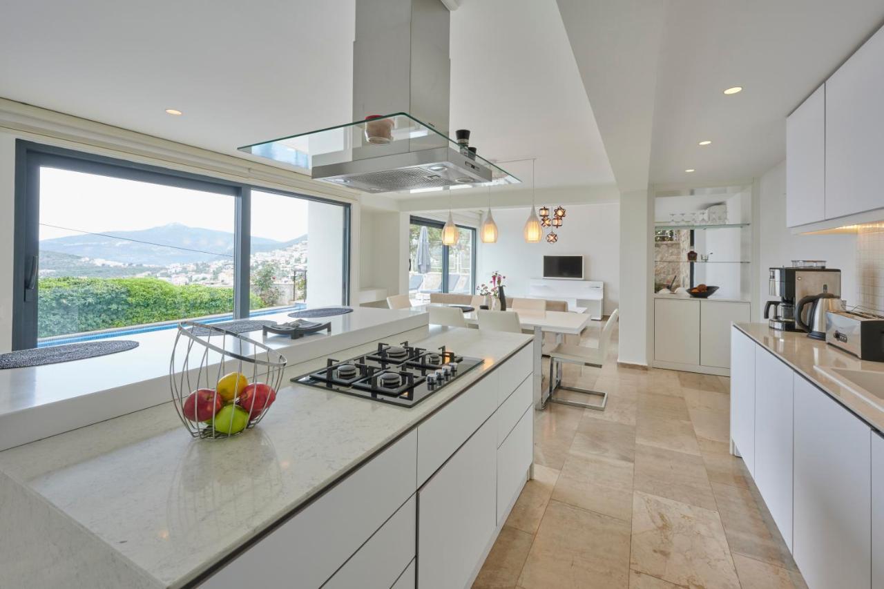 Luxus Villa Skyla Mit 5 Schlafzimmern & Meer-Blick Kaş Exterior photo