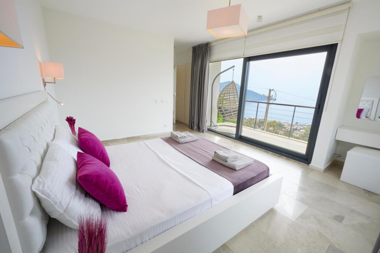 Luxus Villa Skyla Mit 5 Schlafzimmern & Meer-Blick Kaş Exterior photo